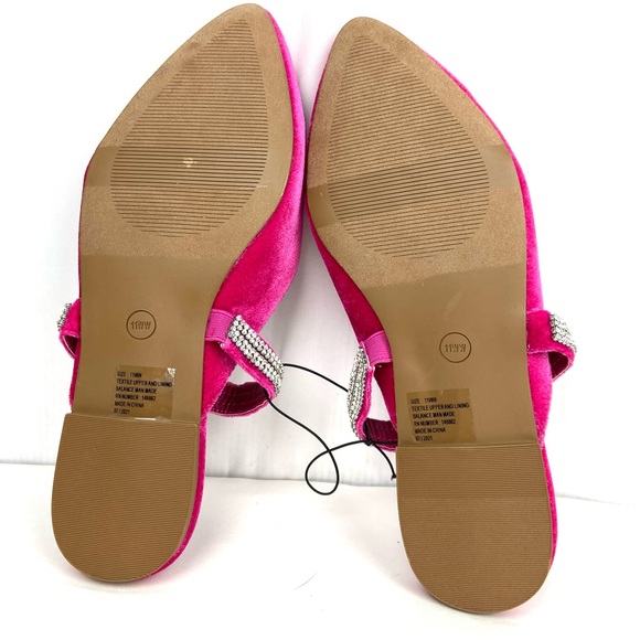 NWT Torrid Fuchsia Velvet Flats with Rhinestone Strap - Picture 12 of 15
